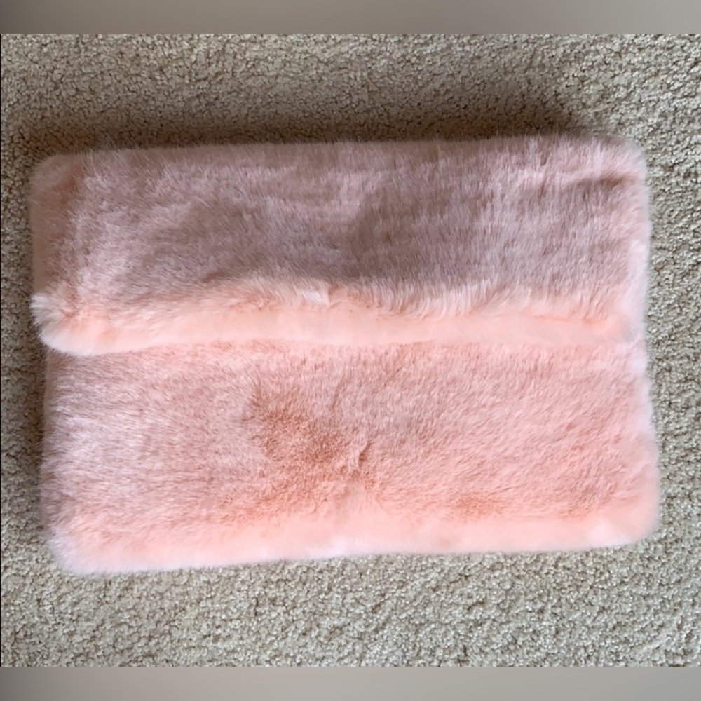 NEW Wildfox Couture Sample faux fur pink clutch